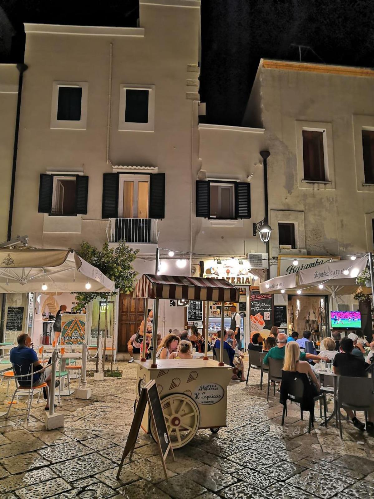 Casadria - Appartamento Nel Centro Storico Vicino Al Mare Monopoli Buitenkant foto
